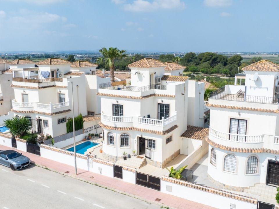 Villa i La Marina, Alicante - foto 1